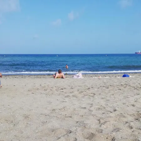 Vakantiehuis Precioso Adosado A 100 Metros Del Mar En Vera-playa! Las Bombardas
